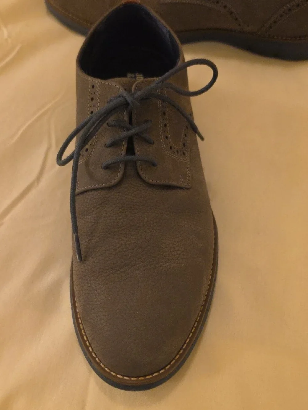 Johnston & Murphy Charcoal Gray Lace-Up Derby Shoes